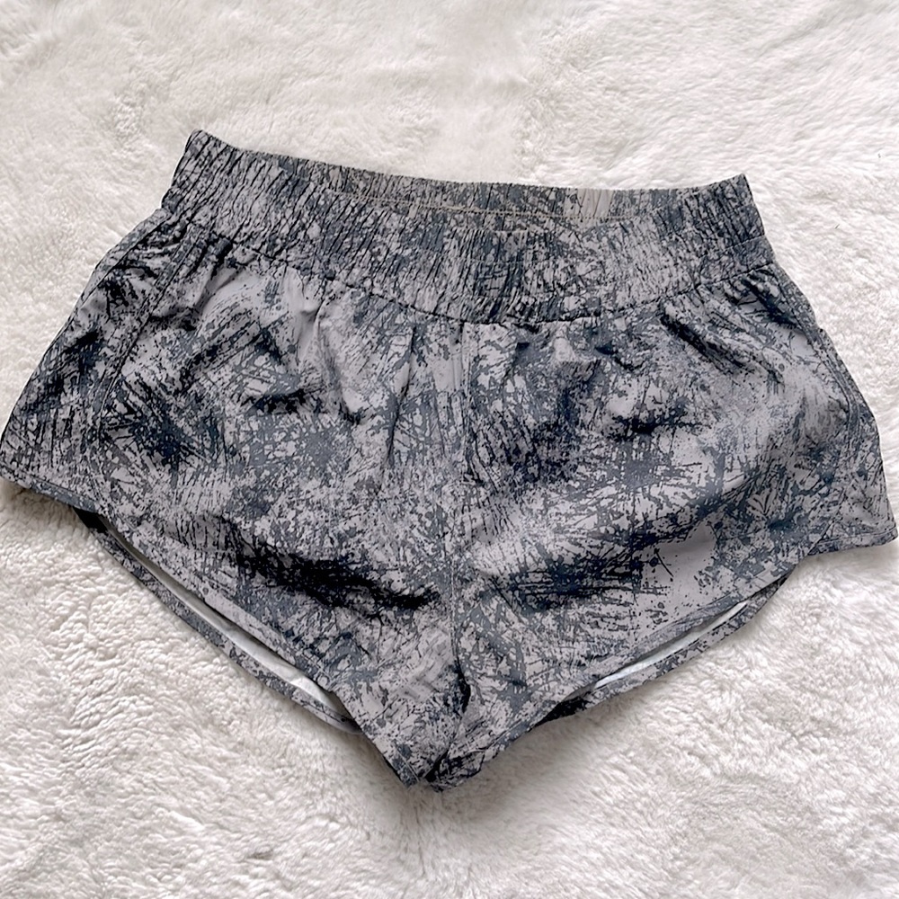 Forever 21 athletic shorts, color: grey, size: xs, lightly worn & no damage.